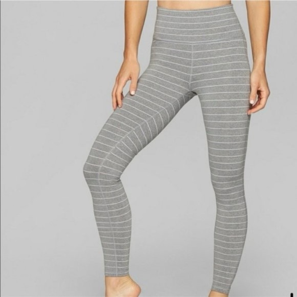 Athleta salutation joggers size XS in excellent like-new condition